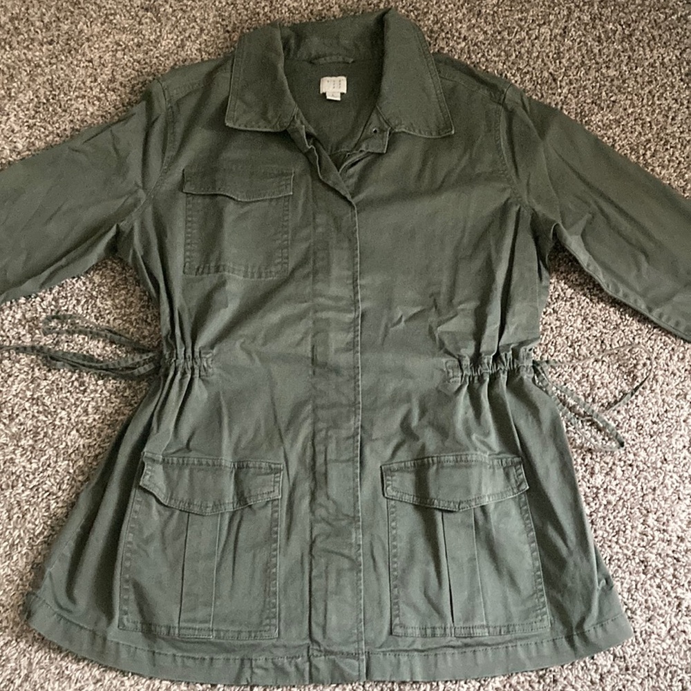 Army Green Color Size Large Spring Jacket. - image 1